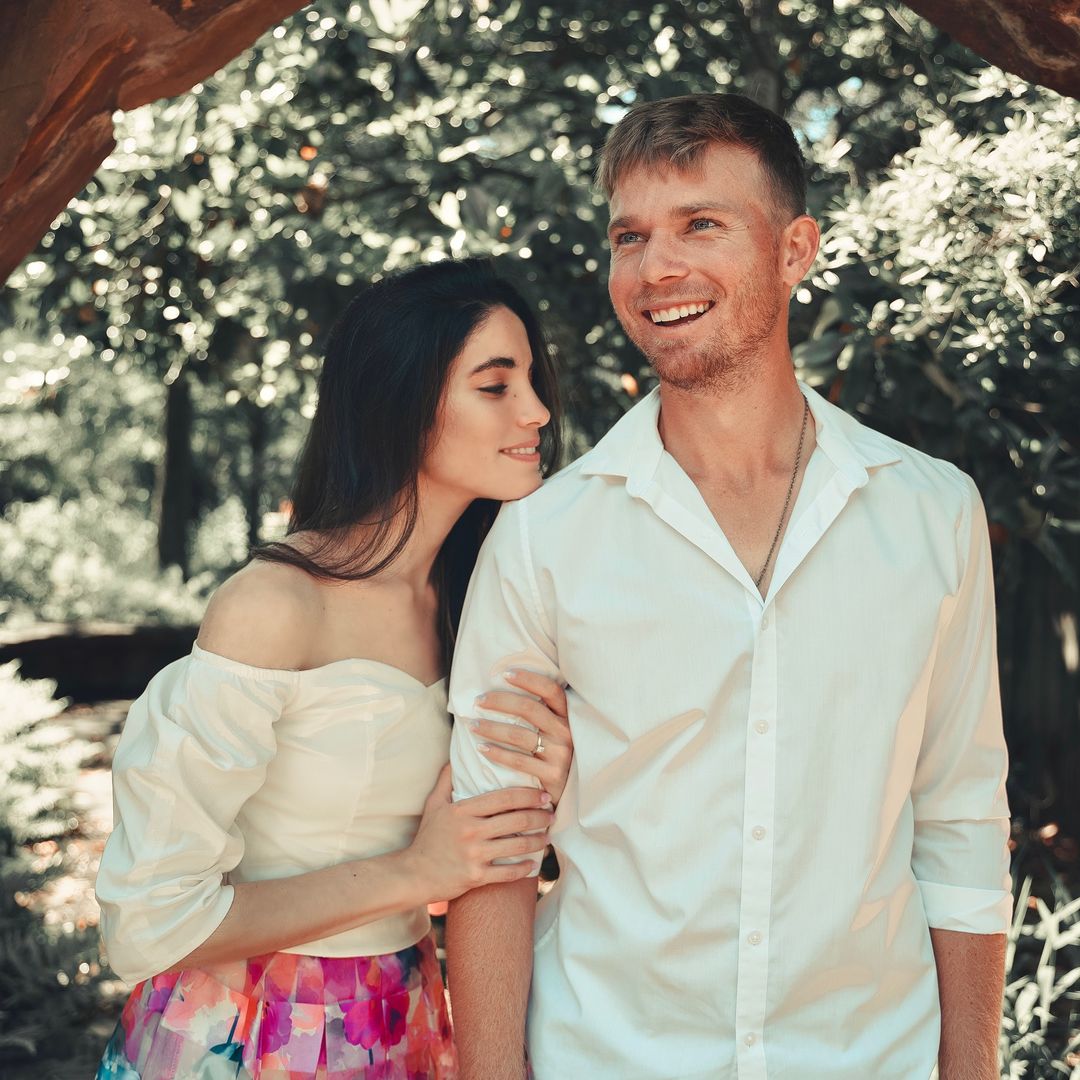 5 Irresistible Reasons Latinas Are Falling for Older Men