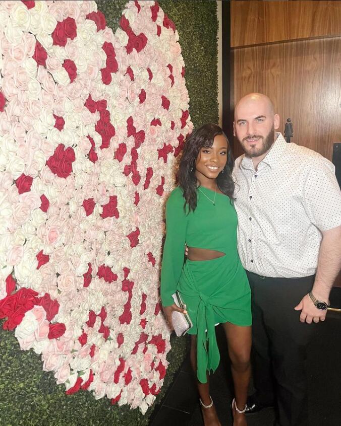 Search Single Women Online at the Interracial Dating Site - MixerDates