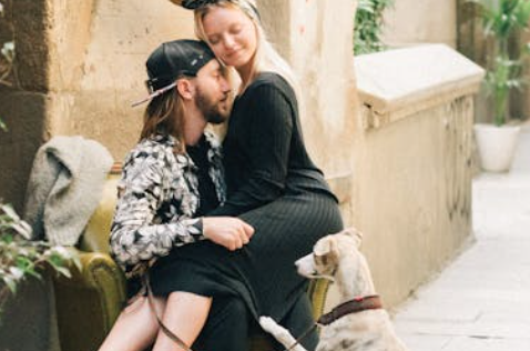 Does He Love You? Eight Signs to Look Out For