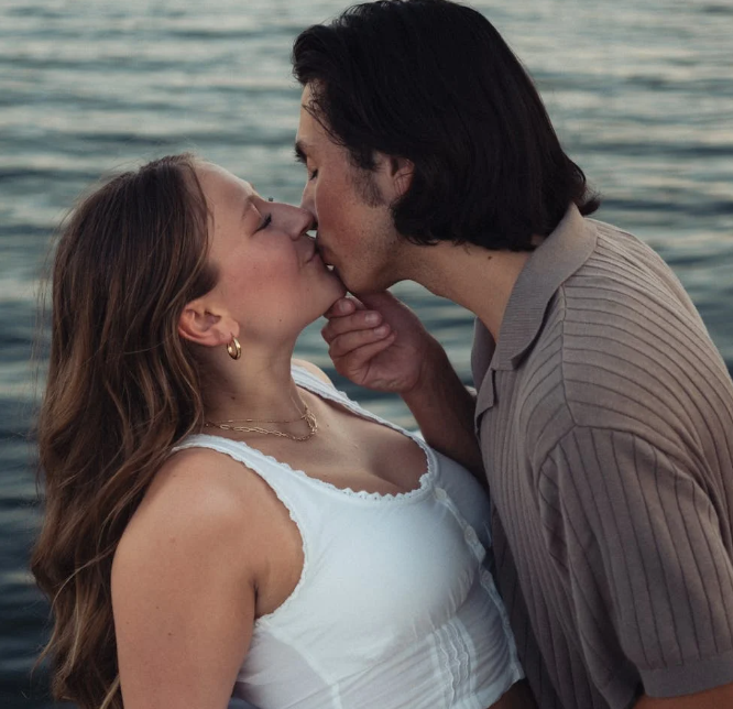7 Ways to Deepen Your Boyfriend's Love for You